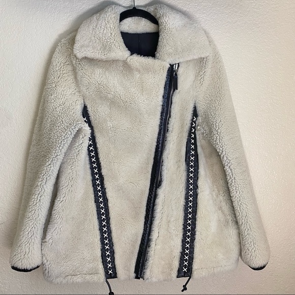 Belstaff Elmington Patent leather-trimmed shearling moto jacket black size 44 - Picture 14 of 16